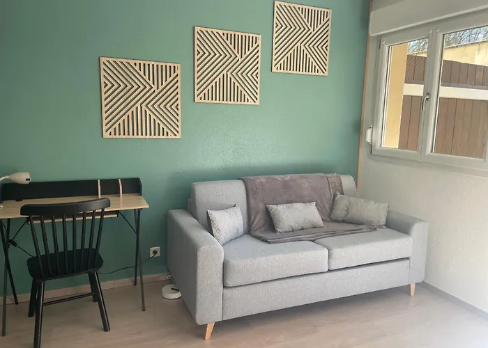 Le Lorain Cozy Avec Terrasse Apartamento *