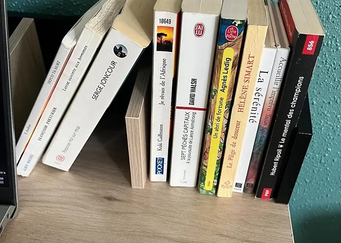 Le Lorain Cozy Avec Terrasse Apartamento